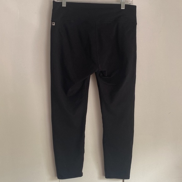 Fabletics - Picture 2 of 2